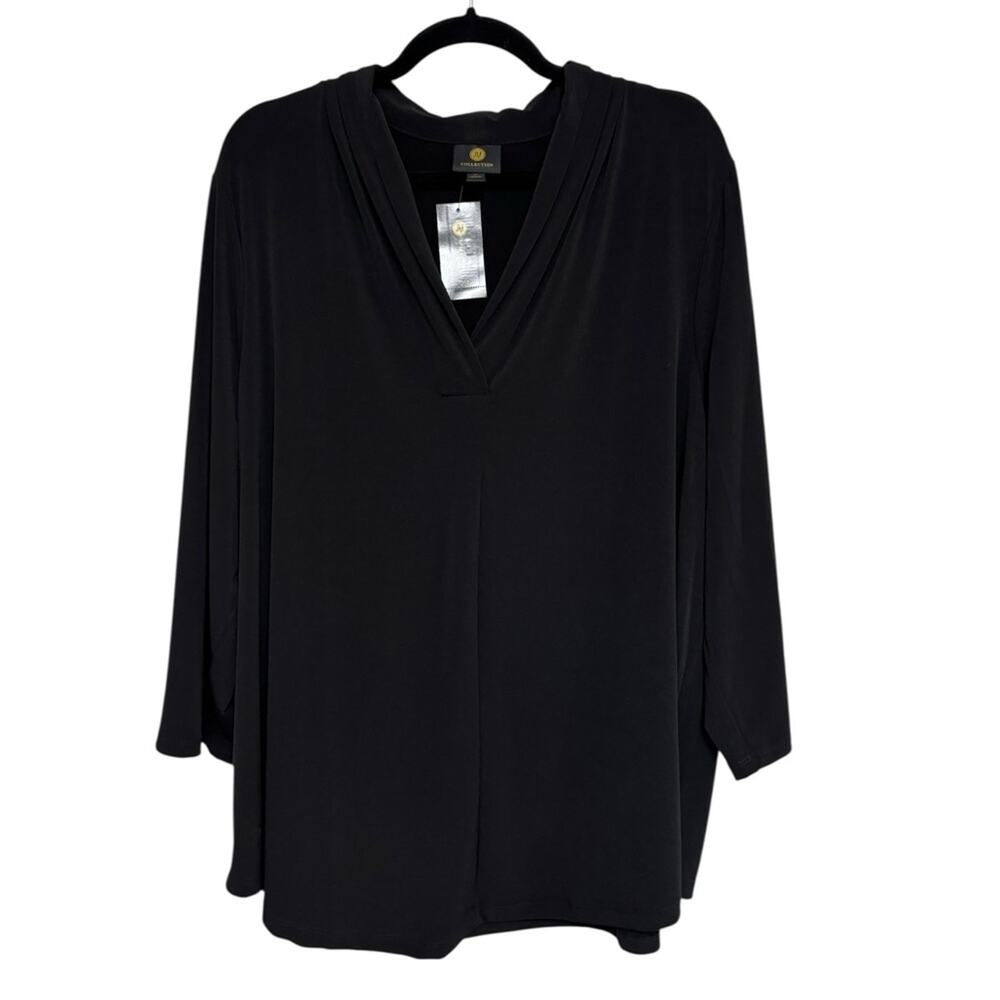 NEW JM Collection Liquid Knit V-Neck Long Line Blouse in Black - Size 4X